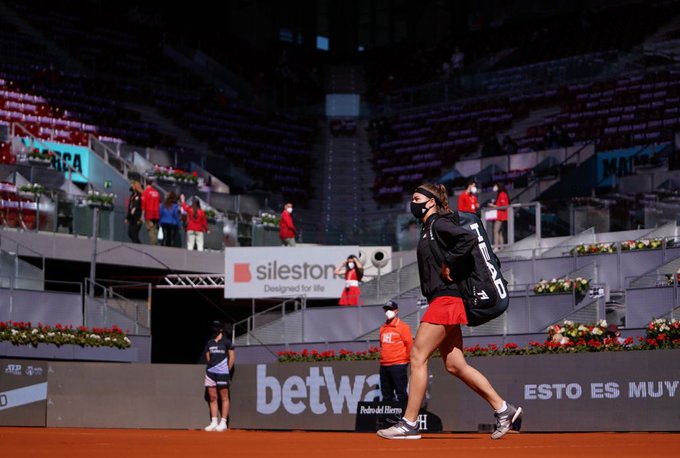 O nouă surpriză mare la Roland Garros: O jucătoare din Top 5 WTA, eliminată