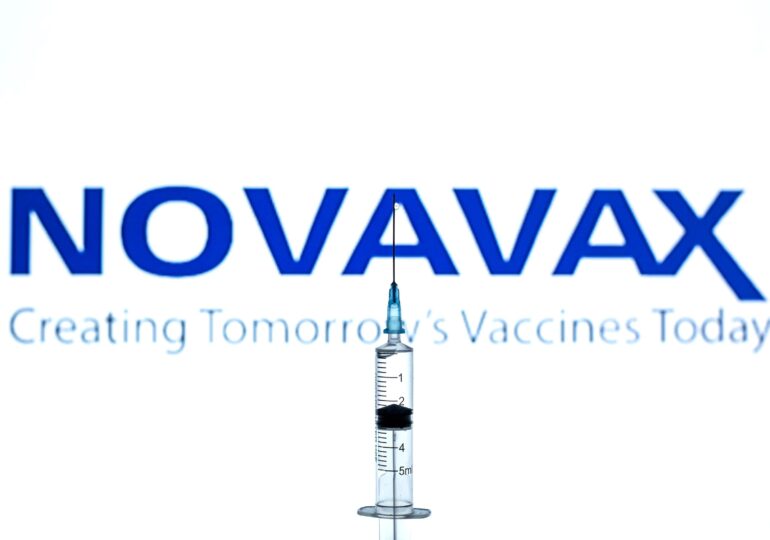 Novavax testează un vaccin care poate fi eficient atât împotriva gripei, cât şi a coronavirusului