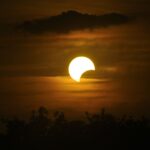 Eclipsă parţială de Soare pe 10 iunie. Va fi vizibilă și în România