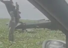 Un elicopter militar american a aterizat forţat pe un câmp Constanţa (Video)