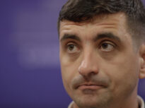 Incident la Iași: George Simion a fost stropit cu cerneală – Reacția liderului AUR (VIDEO)