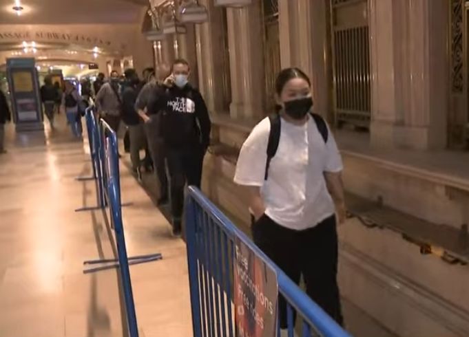La New York te vaccinezi la metrou și primești călătorii gratuite (Video)