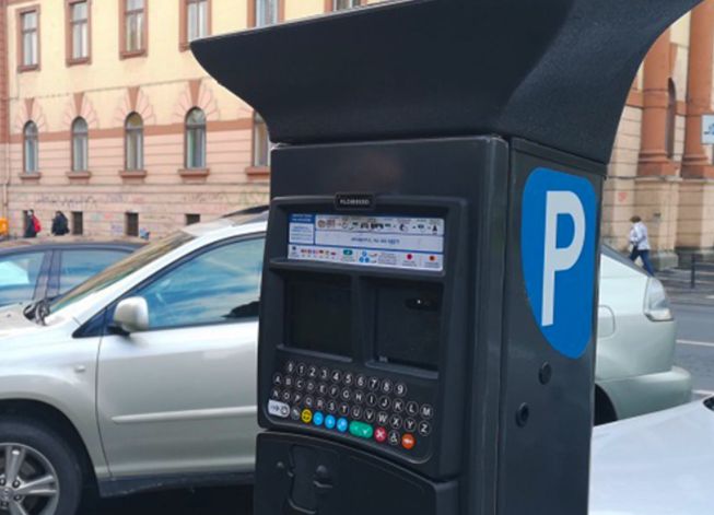 În Brașov nu se mai poate plăti parcarea: Operatorul a dispărut în ceață după rezilierea contractului cu Primăria