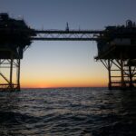 Criza energetică globală continuă să îşi arate dinţii: Preţurile petrolului au urcat la noi maxime