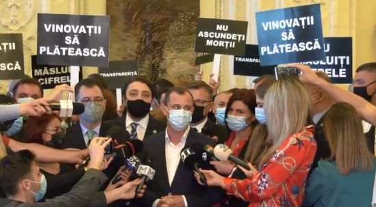 Parlamentul a decis să nu facă anchetă privind raportările din pandemie - <span style="color:#ff0000;font-size:100%;">UPDATE</span> PSD protestase la ușa lui Orban: Nu ascundeţi morţii! (Video)