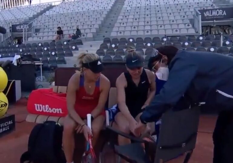Simona Halep s-a accidentat și a abandonat în meciul cu Angelique Kerber de la Roma