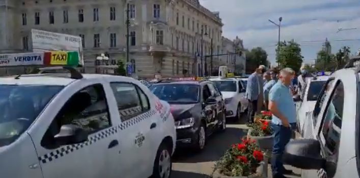 Taximetriștii pregătesc proteste și vor să depună plângere împotriva Primăriei Bucureşti