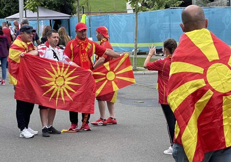 După un an de pandemie, fotbalul s-a întors acasă, în Europa! Dezamăgirea suporterilor români a stricat sărbătoarea - <span style="color:#990000;font-size:100%;">Fotoreportaj</span>