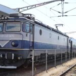 Încă o locomotivă a luat foc azi. În tren se aflau aproximativ 60 de călători