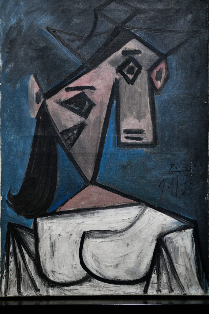 Police find stolen Picasso and Mondrian paintings 