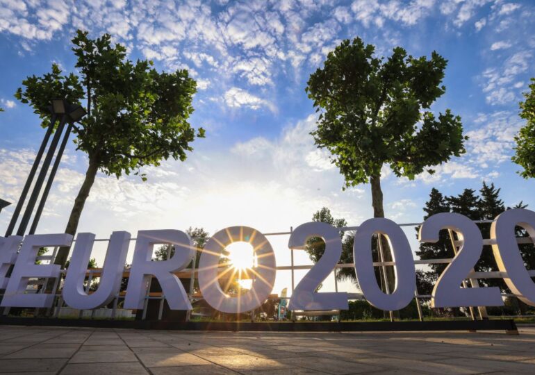 În țările care găzduiesc EURO 2020 vor crește cazurile de Covid, avertizează OMS. UEFA, acuzată de iresponsabilitate