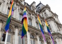 30.000 de persoane au participat la Marşul mândriei LGBT de la Paris, care a adus şi o premieră (Video)