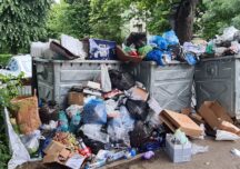 Romprest precizează că încă ridică gunoiul din Sectorul 1 al Capitalei. Localnicii însă văd mormane de deşeuri pe stradă