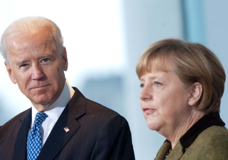 Merkel e mulțumită de alegerea lui Biden în SUA, dar spune că ”nu înseamnă că nu mai avem probleme în lume”