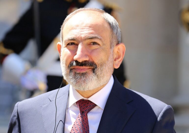 Alegeri în Armenia: Premierul a câștigat lejer, rivalul său contestă rezultatele şi acuză fraude