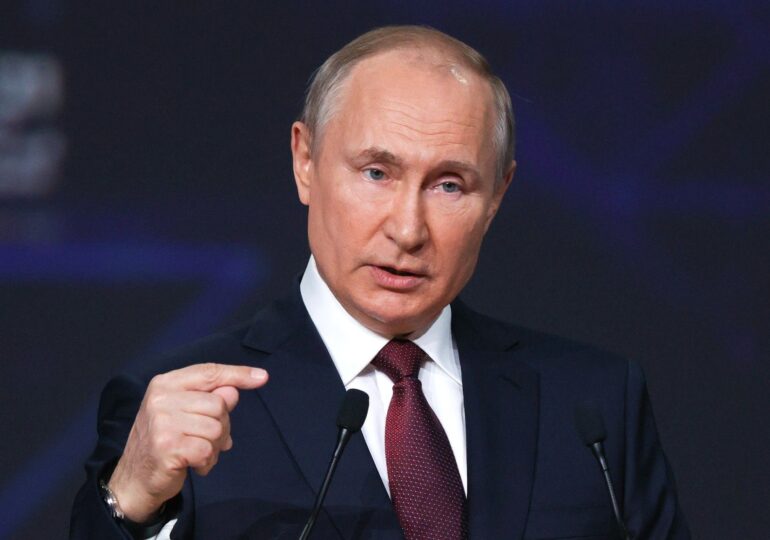 Putin spune că e absurd ca cineva să afirme că Rusia are legătură cu atacurile cibernetice din SUA