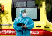 Exasperați de miile de cazuri zilnice de Covid, rușii din Moscova fac loterii cu mașini și apartament pentru cei vaccinați