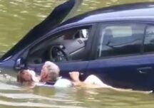 Polițistul din Iași care a salvat-o pe tânăra cazută cu maşina în lac, premiat cu 1.000 de euro. Femeia avea o alcoolemie uriaşă