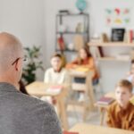 Un psiholog în fiecare școală