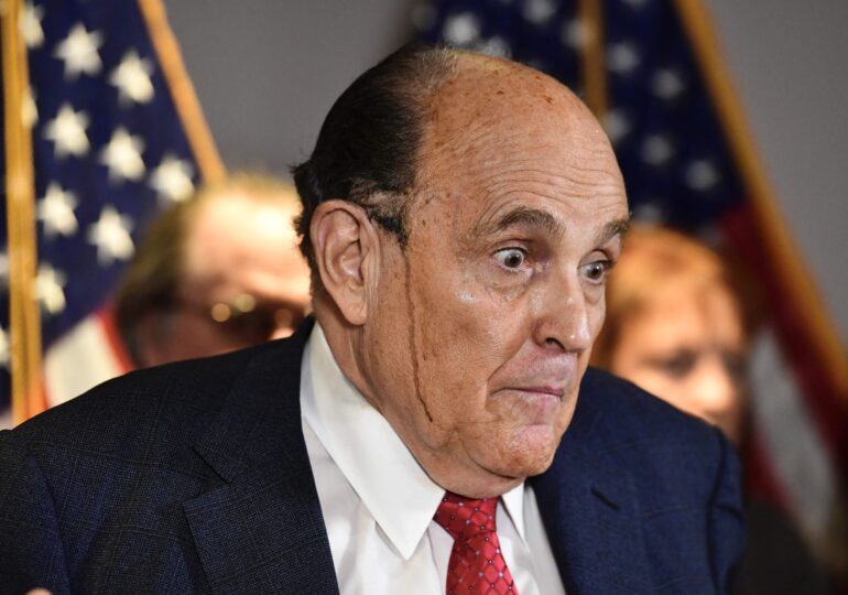 Rudy Giuliani a fot suspendat ca avocat în New York din cauza minciunilor spuse pentru Trump