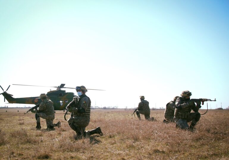Guvernul a aprobat o Ordonanţă de urgenţă privind facilităţi pentru soldaţii şi gradaţii Armatei României