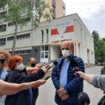 Operație complexă, de şase ore, pentru salvarea unui bărbat mușcat de urs: ”În război, gloanțele merg într-o singură direcție; ursul nu știe anatomie”