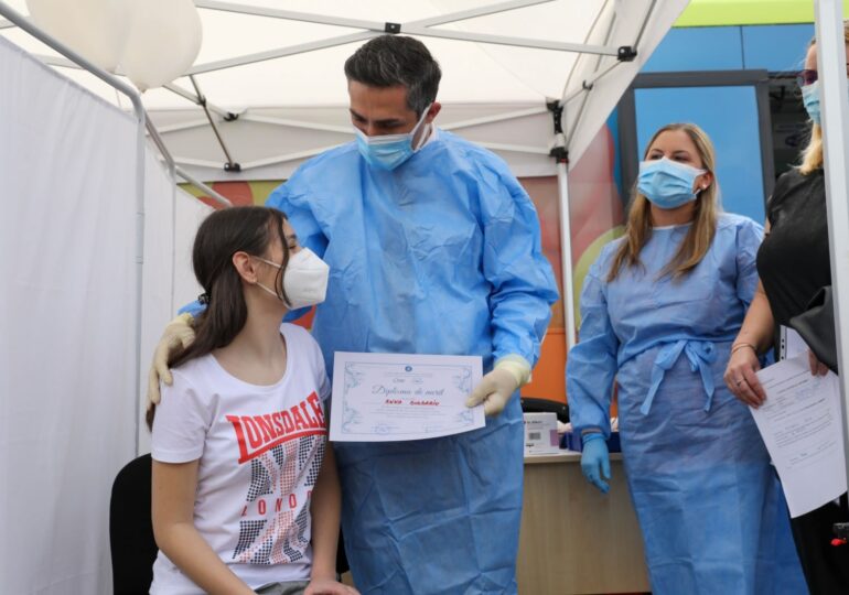 Peste 123.000 de copii şi tineri între 12 şi 19 ani s-au vaccinat împotriva Covid, în România
