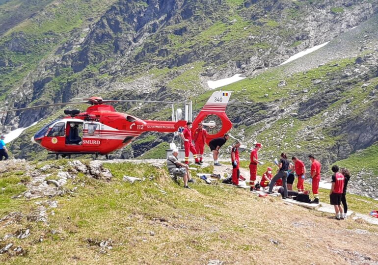 O turistă din Piteşti a murit în Munții Făgăraș. Elicopterul a venit, dar n-au mai putut să o salveze