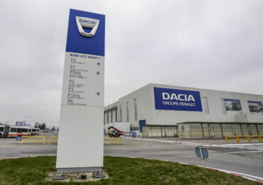 Renault cere reducerea cu cel puțin 20% a costurilor de producție la Dacia Mioveni. Șeful grupului avertizează că uzina nu mai este competitivă