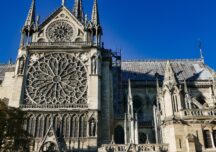 Autoritățile din Paris sunt acuzate în instanţă că au pus sănătatea oamenilor în pericol, în urma incendiului de la Notre-Dame