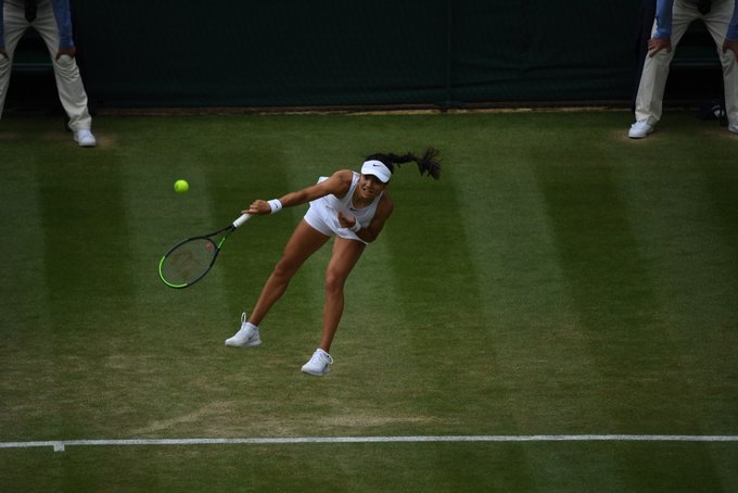 Organizatorii de la Wimbledon, elogii la adresa Emmei Răducanu, după calificarea în optimi: "O stea s-a născut"