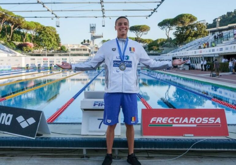 David Popovici a devenit campion european în proba juniorilor la natație cu un record mondial