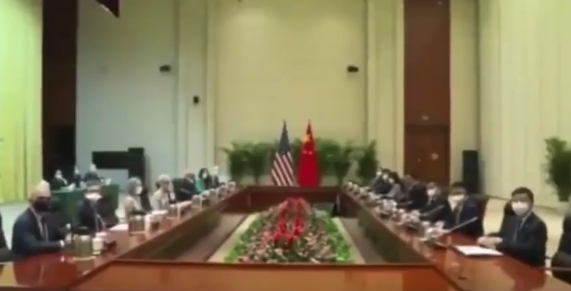 China se răstește la SUA, într-o întâlnire la nivel înalt: Încetați demonizarea!