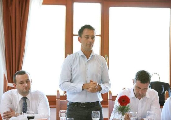 Glume la UDMR pe seama lui Nicușor Dan: Bag picioru’. Am în plan o alergare, îmi iau telefonul cu mine, în caz că aș fi eu noul candidat!