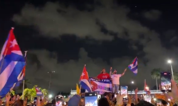 Cele mai mari proteste în Cuba din ultimele decenii. Oamenii strigă ”libertate”, comuniștii amenință cu vărsare de sânge (Foto & Video)