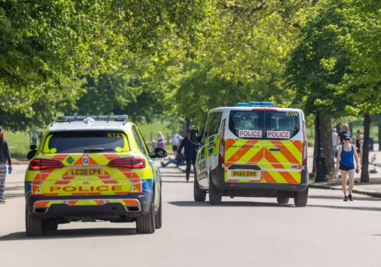 Miting masiv la Londra: 4.000 de polițiști mobilizați pentru marșuri rivale de extremă dreapta și pro-Palestina