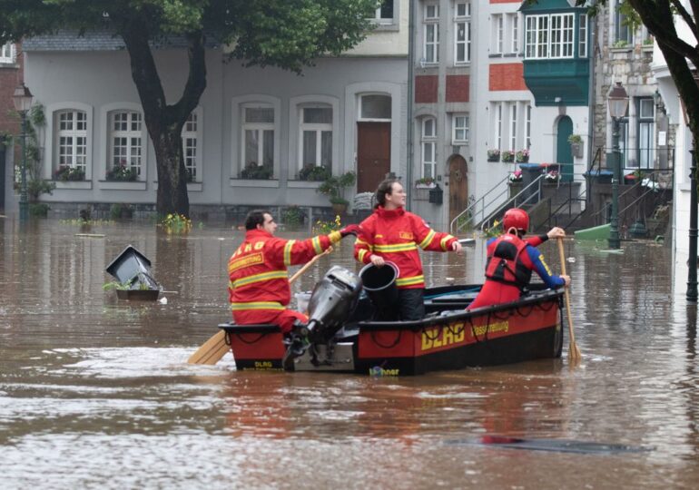 Schimbările climatice au crescut cu 20% probabilitatea de inundaţii mortale în Europa de Vest