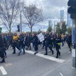 Manifestaţii anti-lockdown în marile oraşe din Australia. Mai mulți protestatari au fost arestaţi (Foto&Video)