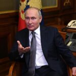 Rusia e încă în genunchi. Dar Vladimir Putin a reușit să facă Occidentul să tremure de frica lui