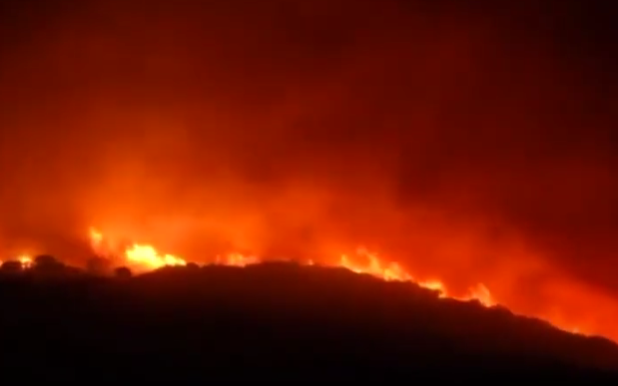 Italia cere statelor europene să trimită avioane pentru a ajuta la stingerea incendiilor din Sardinia