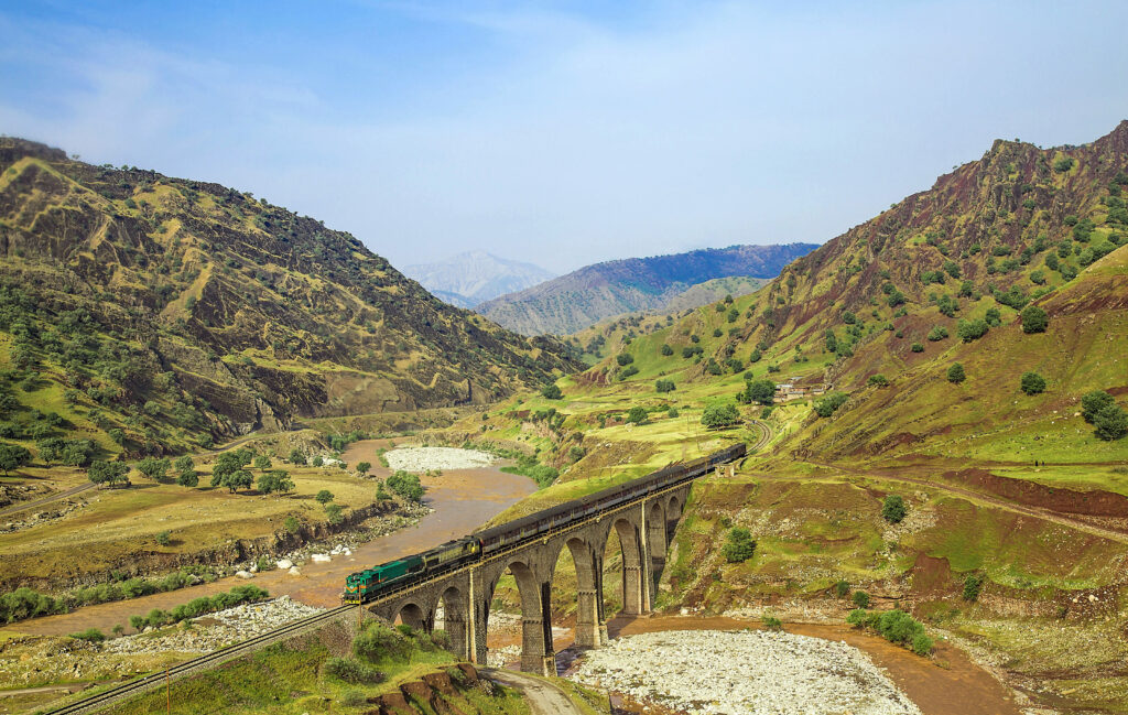 Ligne Sud, Lorestan, Chamsangar Region, Train de l