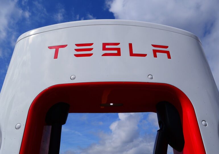 Rezultate spectaculoase pentru Tesla, care raportează venituri de 10 ori mai mari