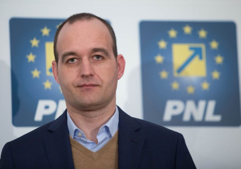 Cine este Dan Vîlceanu, propus la Finanţe: A trecut prin PSD şi PDL, iar firma familiei are afaceri cu statul de milioane de euro