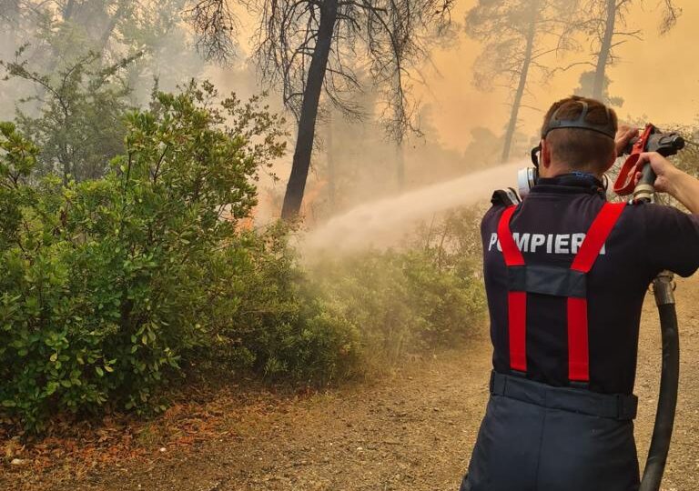 Grecia mulțumește oficial României pentru ajutorul dat de pompierii noștri