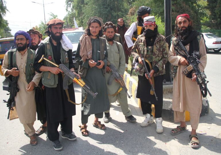 Talibanii au ajuns lângă Valea Panjshir, una dintre puținele zone necucerite