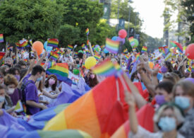 Peste 2.000 de persoane la Bucharest Pride, deși autorizația era dată pentru maxim 500 (Foto&Video) - UPDATE: Organizatorul a fost amendat
