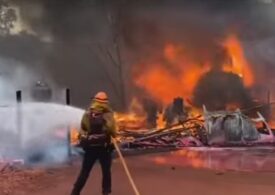 Un nou incendiu masiv face ravagii în California: Şi-a mărit suprafaţa de opt ori în 24 de ore (Video)