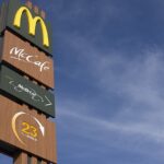 Un manager de la McDonald’s a fost arestat: Racola tinere pentru prostituţie, în Brașov