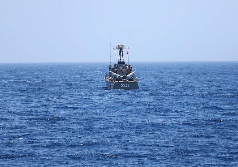 Marea Britanie anunță că încă un petrolier a fost atacat în Golful Oman, și nu de pirați. Toți ochii pe Iran