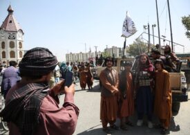 România a trimis un avion spre Afganistan. Talibanii au ordin să nu comită jafuri și violențe, dar teama domnește la Kabul